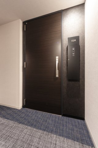 玄関　※写真は同タイプ住戸です。