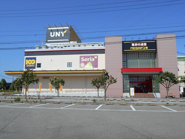 スーパー　MEGAドン・キホーテUNY砺波店（スーパー）まで1022m