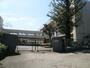 小学校　日野市立日野第六小学校（小学校）まで1308m
