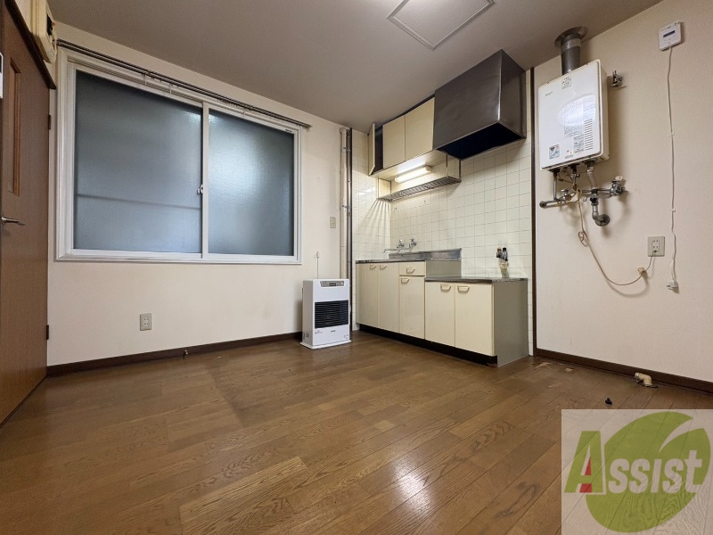 居室・リビング　広くてキレイなお部屋が広がっていて、充実した生活が送れそう。