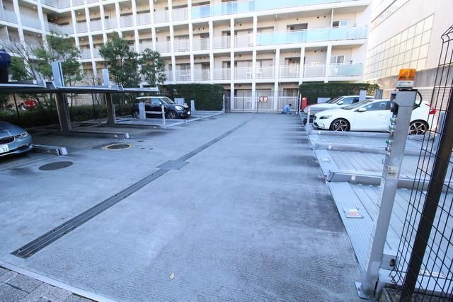 駐車場　2005年10月撮影