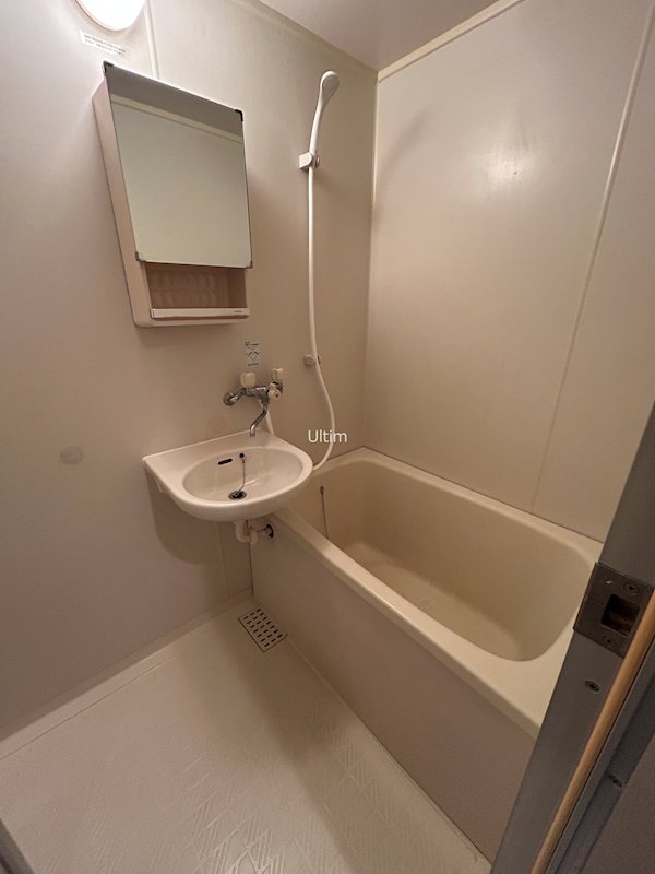 洗面設備　他の部屋の写真です。