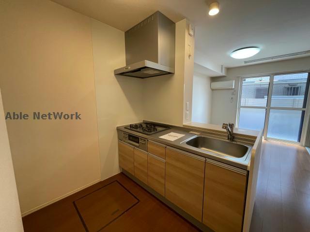 キッチン　※同物件別部屋の写真です。