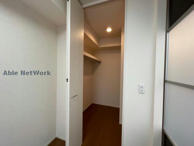 収納　※同物件別部屋の写真です。