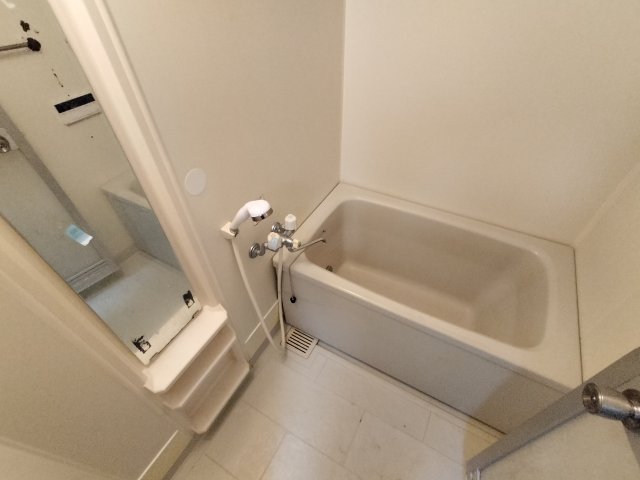 バス・シャワールーム　別部屋イメージ写真