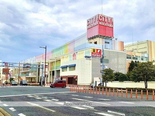 ショッピングセンター　ＣＩＴＹ　ＷＡＫＡＹＡＭＡ様（ショッピングセンター）まで700m