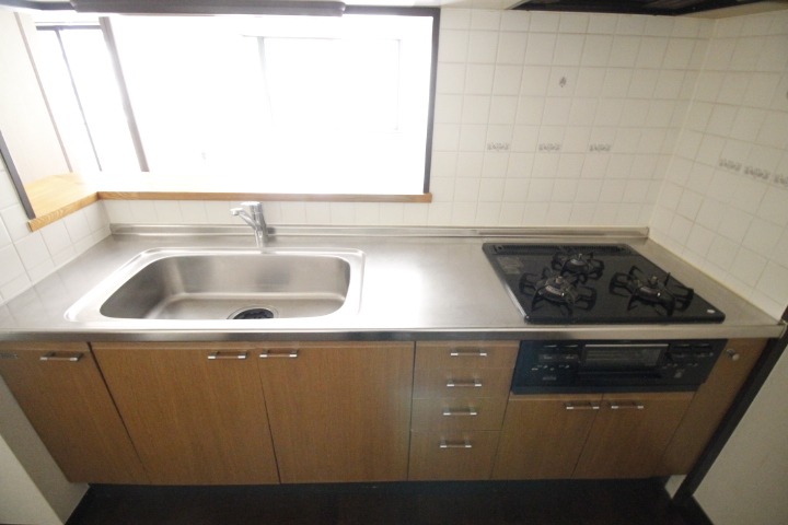 キッチン　※他部屋参考写真