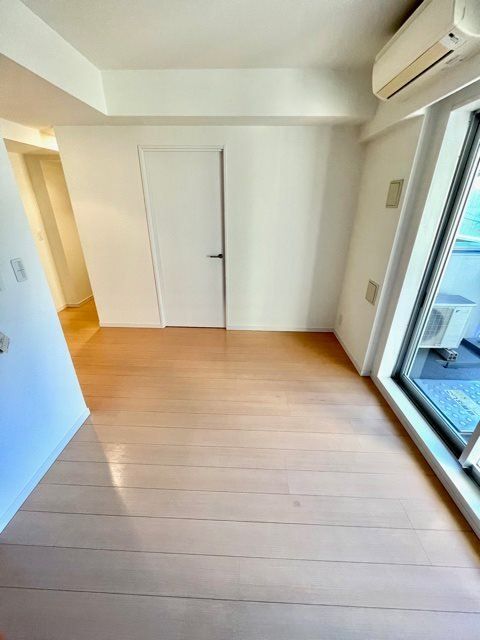 居室・リビング　※同タイプの別のお部屋です。