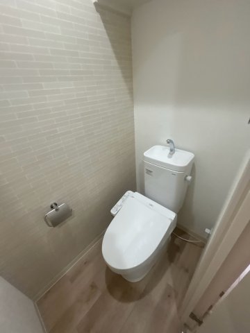 フジパレス西宮久寿川のトイレ写真
