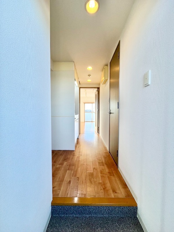 玄関　玄関から見たお部屋♪