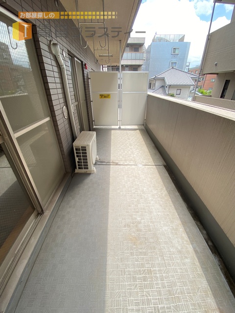バルコニー　とても広いバルコニーです。