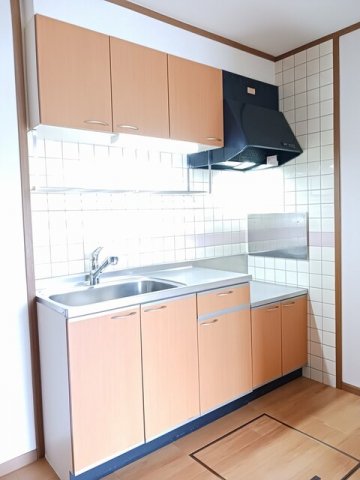 キッチン　コンパクトなキッチンで掃除もラクラク