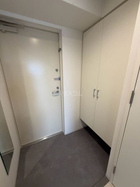 セレニテ梅田北グランデの玄関写真