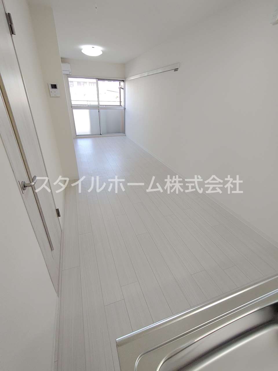 居室・リビング　別部屋写真です。