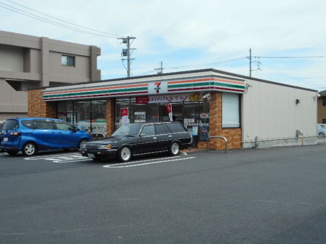 コンビニ　セブンイレブン日永西５丁目店（コンビニ）まで1200m