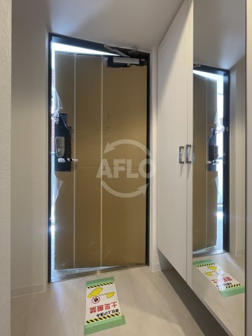 玄関　エスリード難波AGREA　玄関