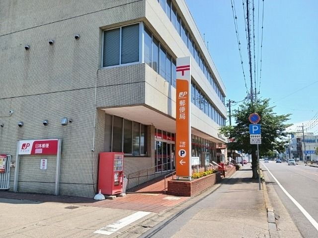 郵便局　下館郵便局（郵便局）まで350m