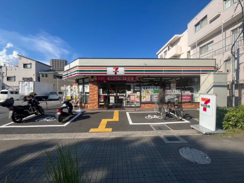 コンビニ　セブンイレブン　尼崎七松町店（コンビニ）まで62m