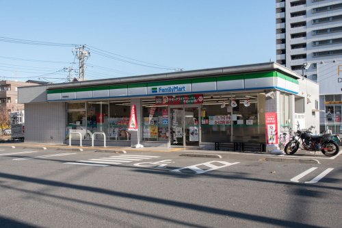 コンビニ　ファミリーマート 新座駅南店（コンビニ）まで295m