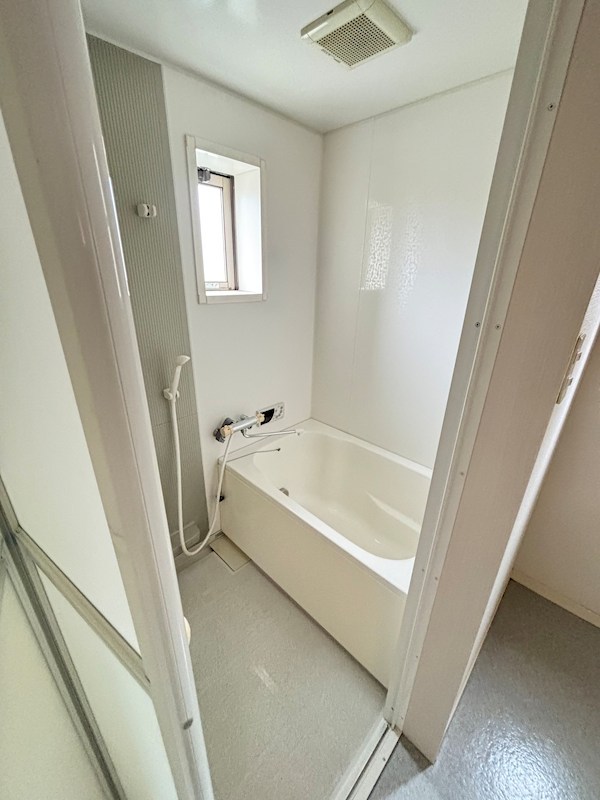 バス・シャワールーム　※別部屋参考写真※