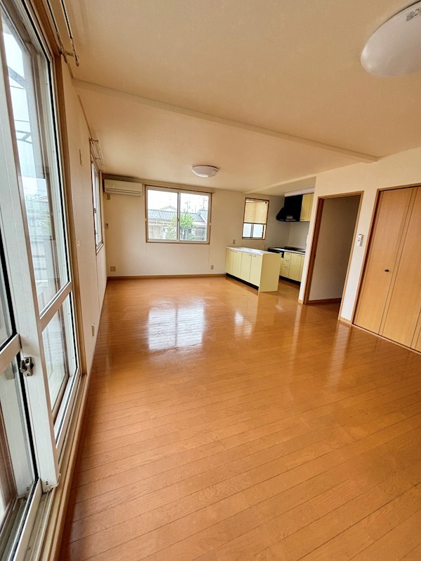 居室・リビング　※別部屋参考写真※