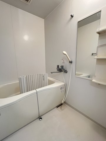 バス・シャワールーム　※同物件別部屋参考写真