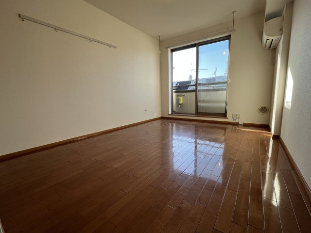 居室・リビング　※同物件別部屋参考写真