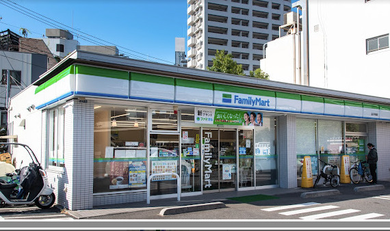コンビニ　ファミリーマート 品川平塚店（コンビニ）まで500m