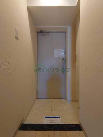 玄関　別間取参考写真です