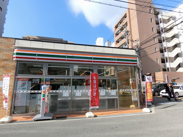 コンビニ　セブンイレブン 大阪天神西町店（コンビニ）まで236m