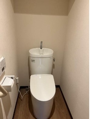 トイレ　トイレ