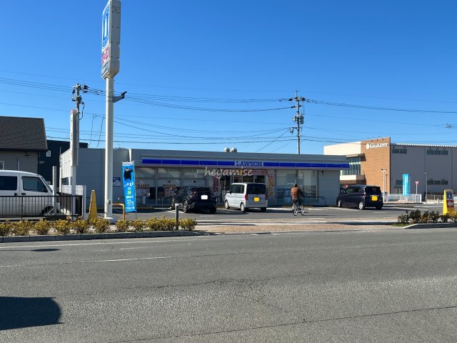コンビニ　ローソン　熊本植木町植木店（コンビニ）まで137m