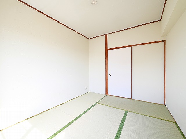 その他部屋・スペース　落ち着いて過ごせるお部屋なので、寝室にいかがでしょうか