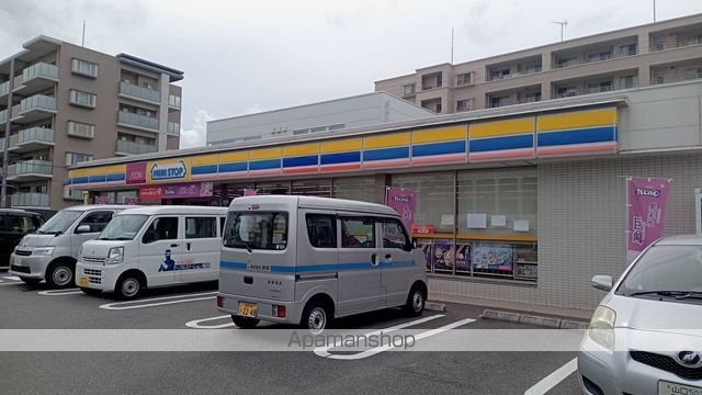 コンビニ　ミニストップ春日大和町店（コンビニ）まで421m