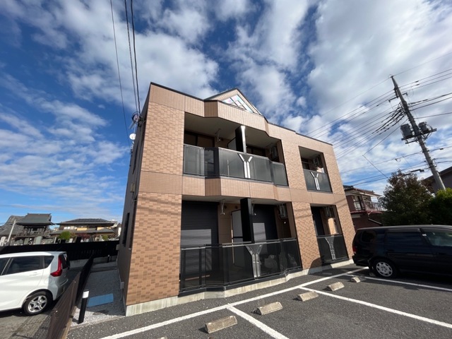 建物外観　小山駅まで徒歩10分！貴重なペット可物件です。