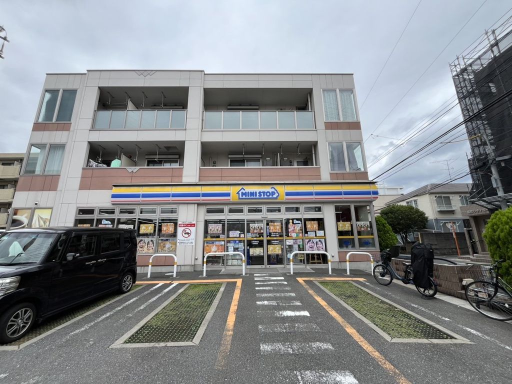 コンビニ　ミニストップ 行徳駅前1丁目店（コンビニ）まで120m