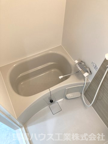バス・シャワールーム　きれいなお風呂です