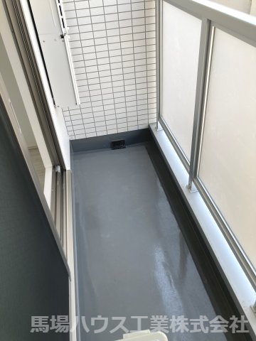 バルコニー　バルコニーからの眺めを楽しみながら食事をしませんか