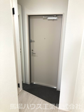 玄関　明るい玄関です