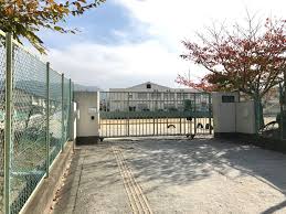 小学校　奈良市立飛鳥小学校（小学校）まで1109m