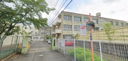 小学校　奈良市立東市小学校（小学校）まで1599m