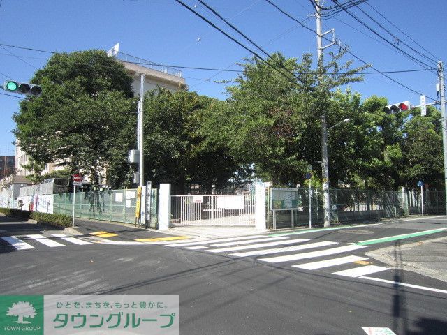 小学校　江戸川区立西小松川小学校（小学校）まで100m