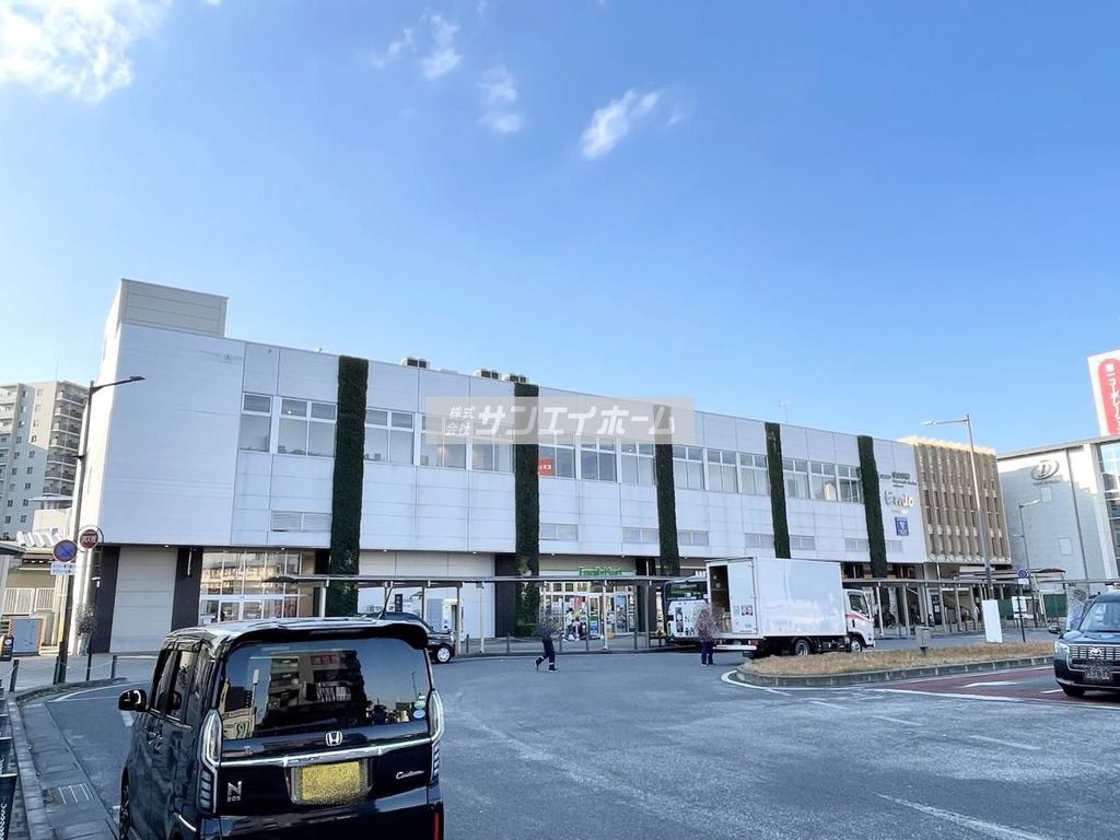 ショッピングセンター　Emio狭山市（ショッピングセンター）まで660m