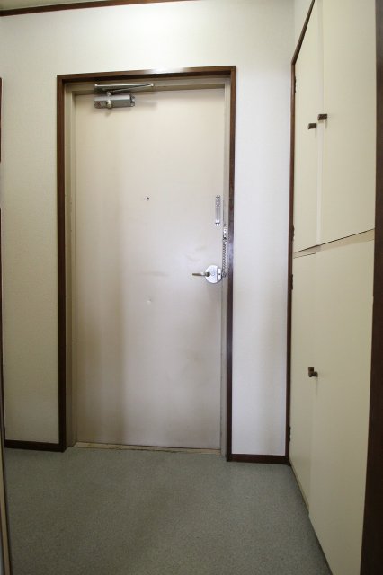 セキュリティ　同物件別号室のものです。