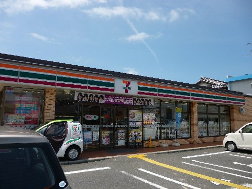 その他　セブンイレブン 能登川垣見店（392m）