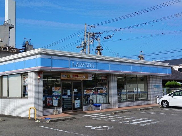コンビニ　ローソン四国中央金生町下分店（コンビニ）まで758m