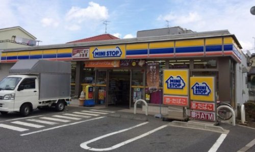 コンビニ　ミニストップ練馬上石神井３丁目店（コンビニ）まで166m