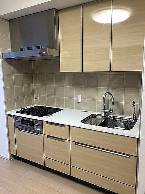 キッチン　（別タイプ参考写真）パークハウス文京関口　文京区関口１