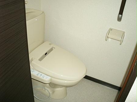 トイレ　設備・仕様は号室により異なる為、現況を優先致します。