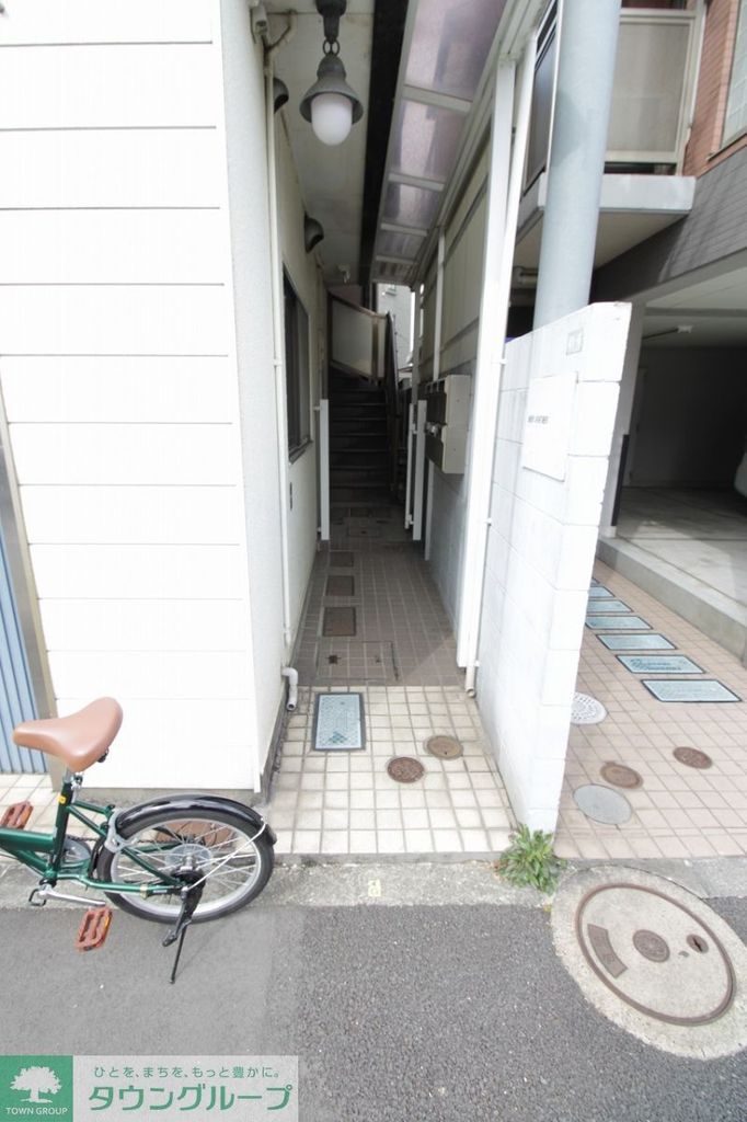 エントランス　エントランス